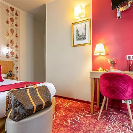 Hotel Romance Malesherbes By Patrick Hayat Parijs