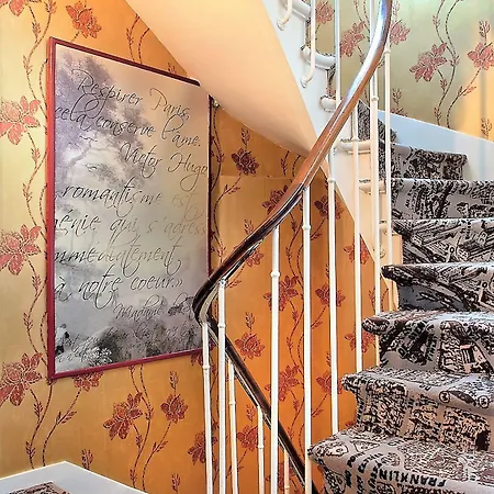 Romance Malesherbes By Patrick Hayat Hotel Parijs