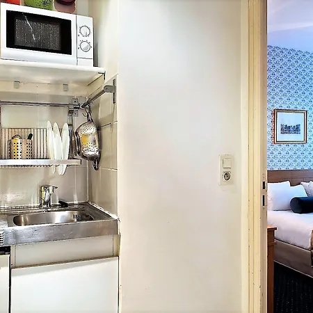 Romance Malesherbes By Patrick Hayat Hotel Parijs
