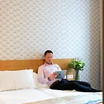 Szálloda Romance Malesherbes By Patrick Hayat 3*
