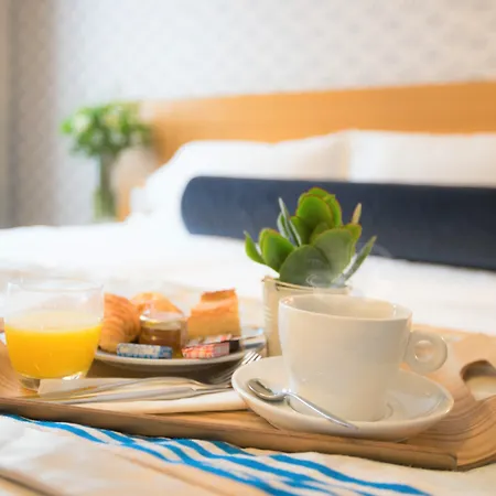 Romance Malesherbes By Patrick Hayat Hotel 3*