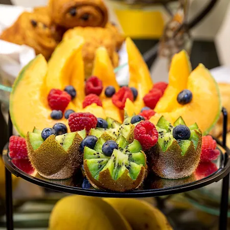 Hotel Romance Malesherbes By Patrick Hayat