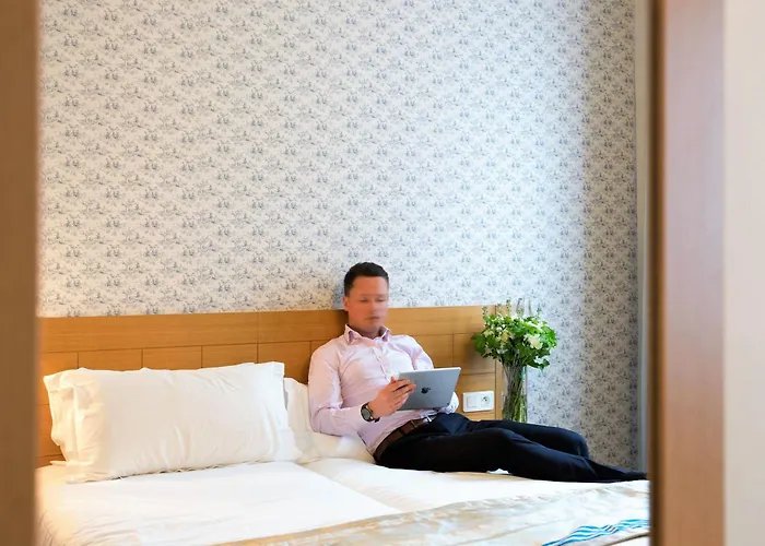 מלון Romance Malesherbes By Patrick Hayat 3*