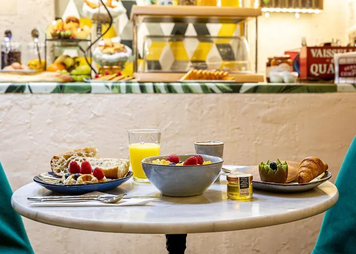 Romance Malesherbes By Patrick Hayat מלון