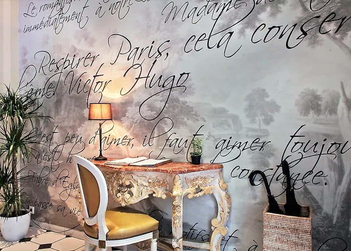 Romance Malesherbes By Patrick Hayat 3* פריז