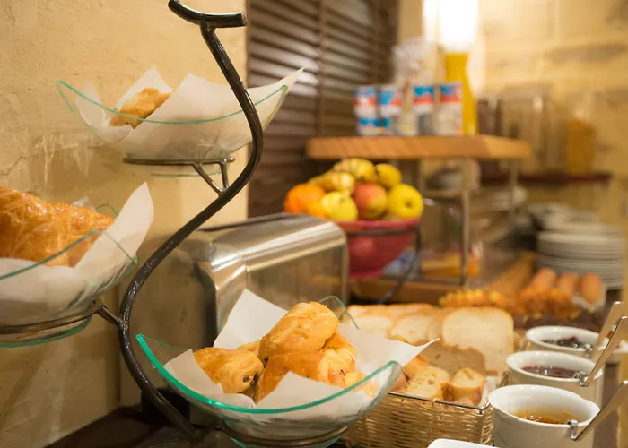 Romance Malesherbes By Patrick Hayat מלון 3*