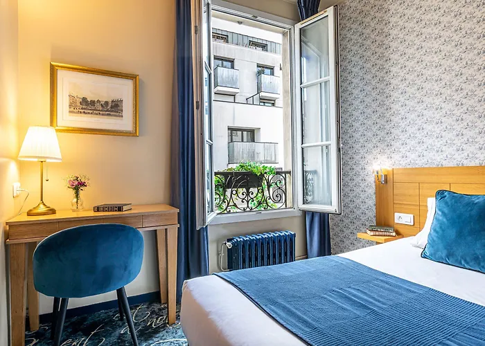 Romance Malesherbes By Patrick Hayat 3* פריז