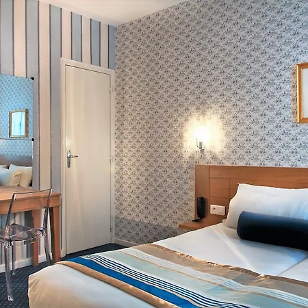 Romance Malesherbes By Patrick Hayat 3*
