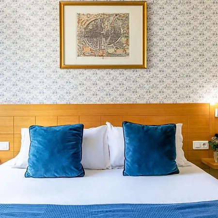 Hotel Romance Malesherbes By Patrick Hayat 3*