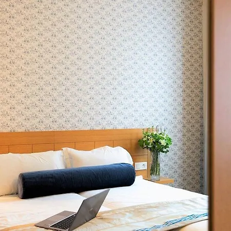 Romance Malesherbes By Patrick Hayat 3* Paris