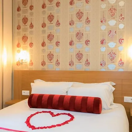 Romance Malesherbes By Patrick Hayat 3* Paris
