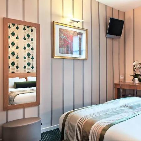 Hotel Romance Malesherbes By Patrick Hayat 3*