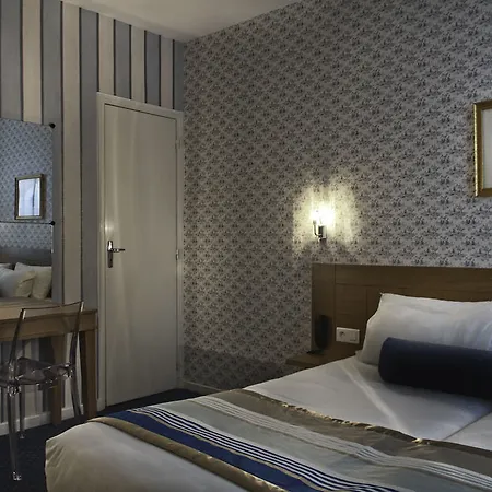 Romance Malesherbes By Patrick Hayat Hotel 3*